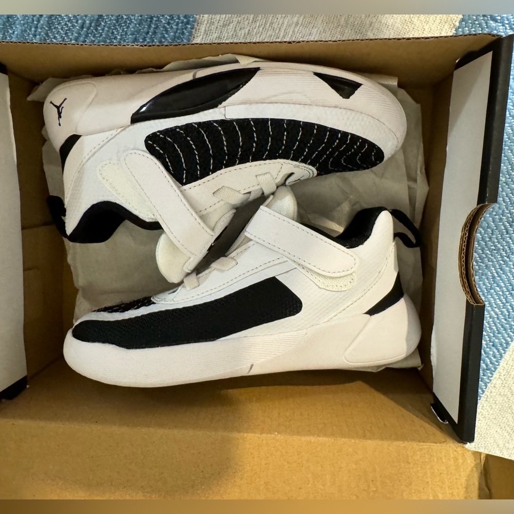 Nike Jordan Luka 1, size 9C, New with box.